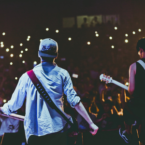 全是肉的高H文〈丧尸危机〉
